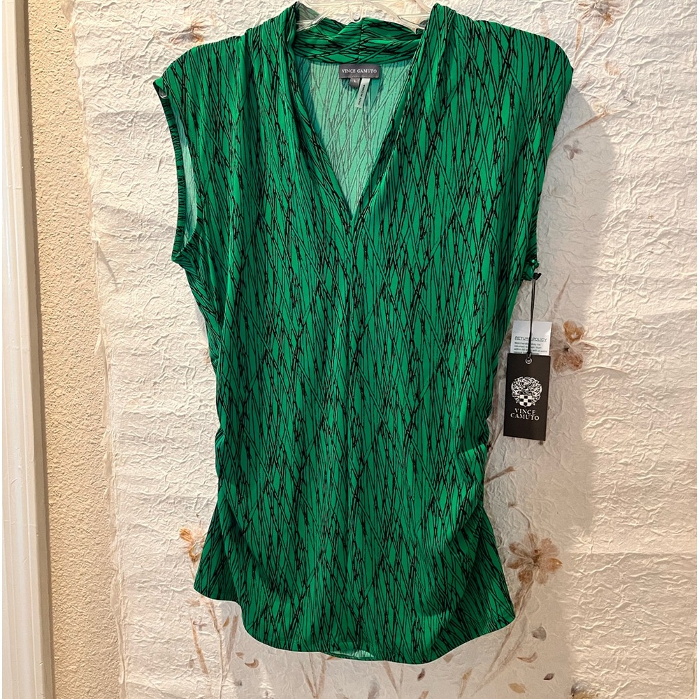 Vince Camuto green top